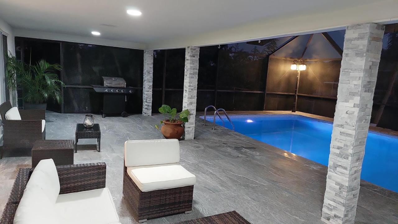 Cape Coral Mini Palace Bagian luar foto