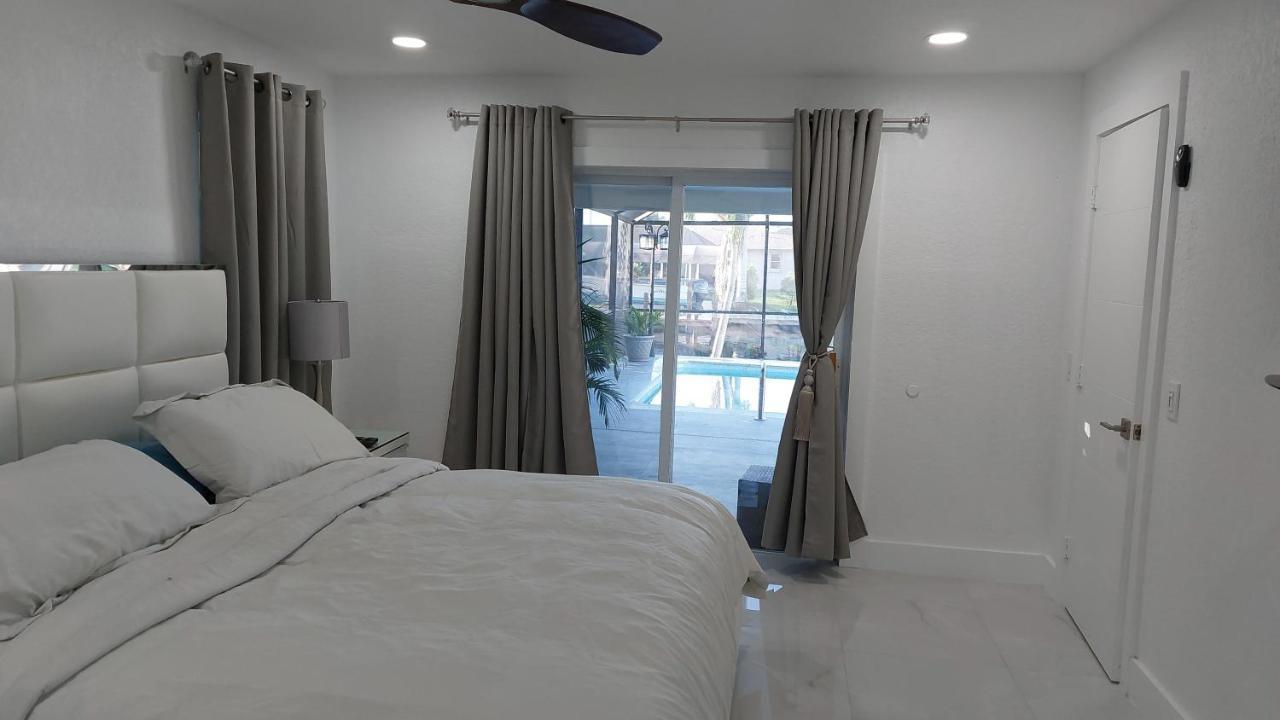 Cape Coral Mini Palace Bagian luar foto